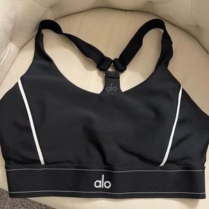 Alo sports bra